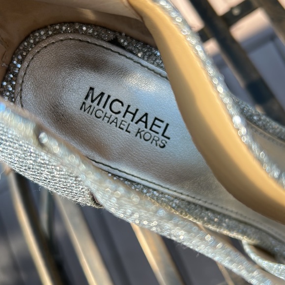 MICHAEL KORS MK!!! 8M size Gris /GREY Glitter Brillant Blanc - Picture 3 of 6